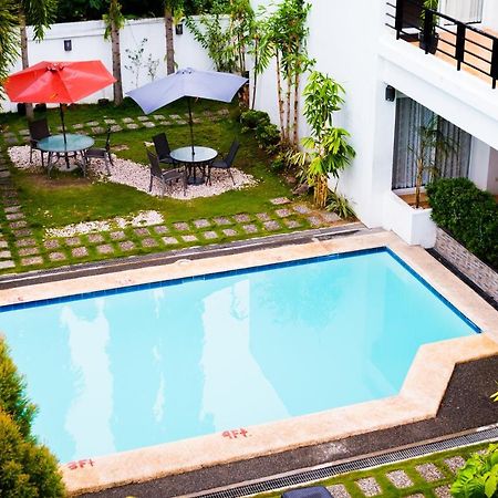 Be-Ing Suites Davao City Exteriör bild