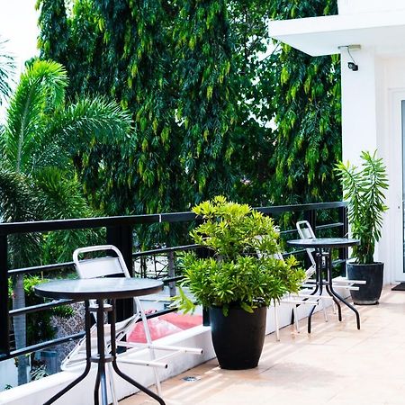 Be-Ing Suites Davao City Exteriör bild