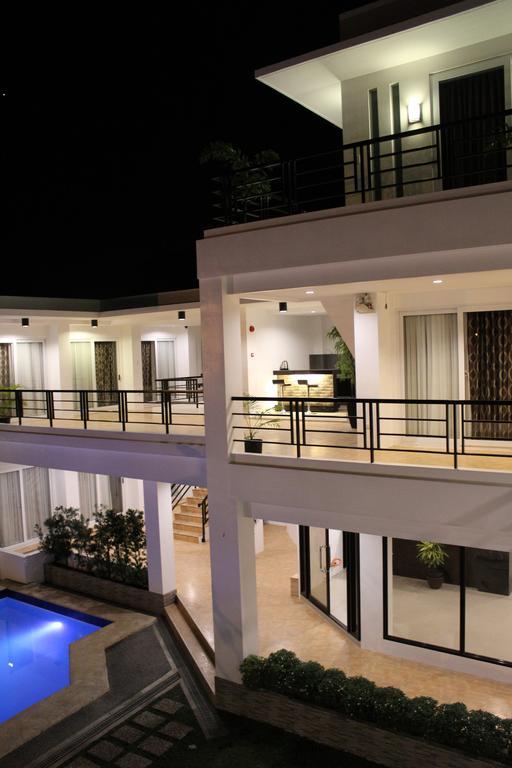 Be-Ing Suites Davao City Exteriör bild