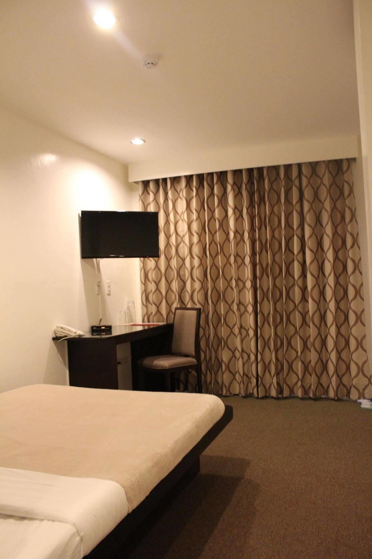 Be-Ing Suites Davao City Exteriör bild