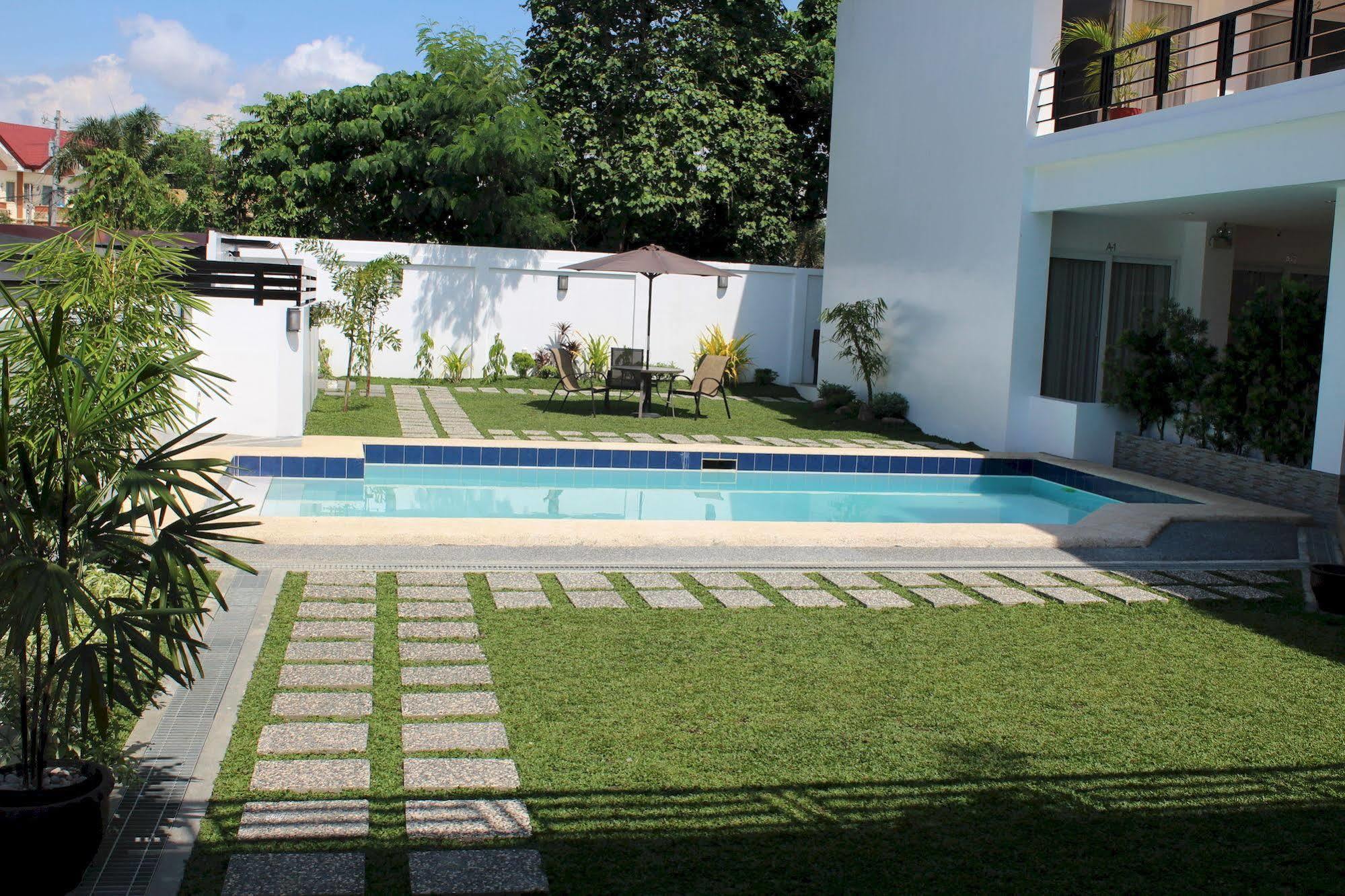 Be-Ing Suites Davao City Exteriör bild