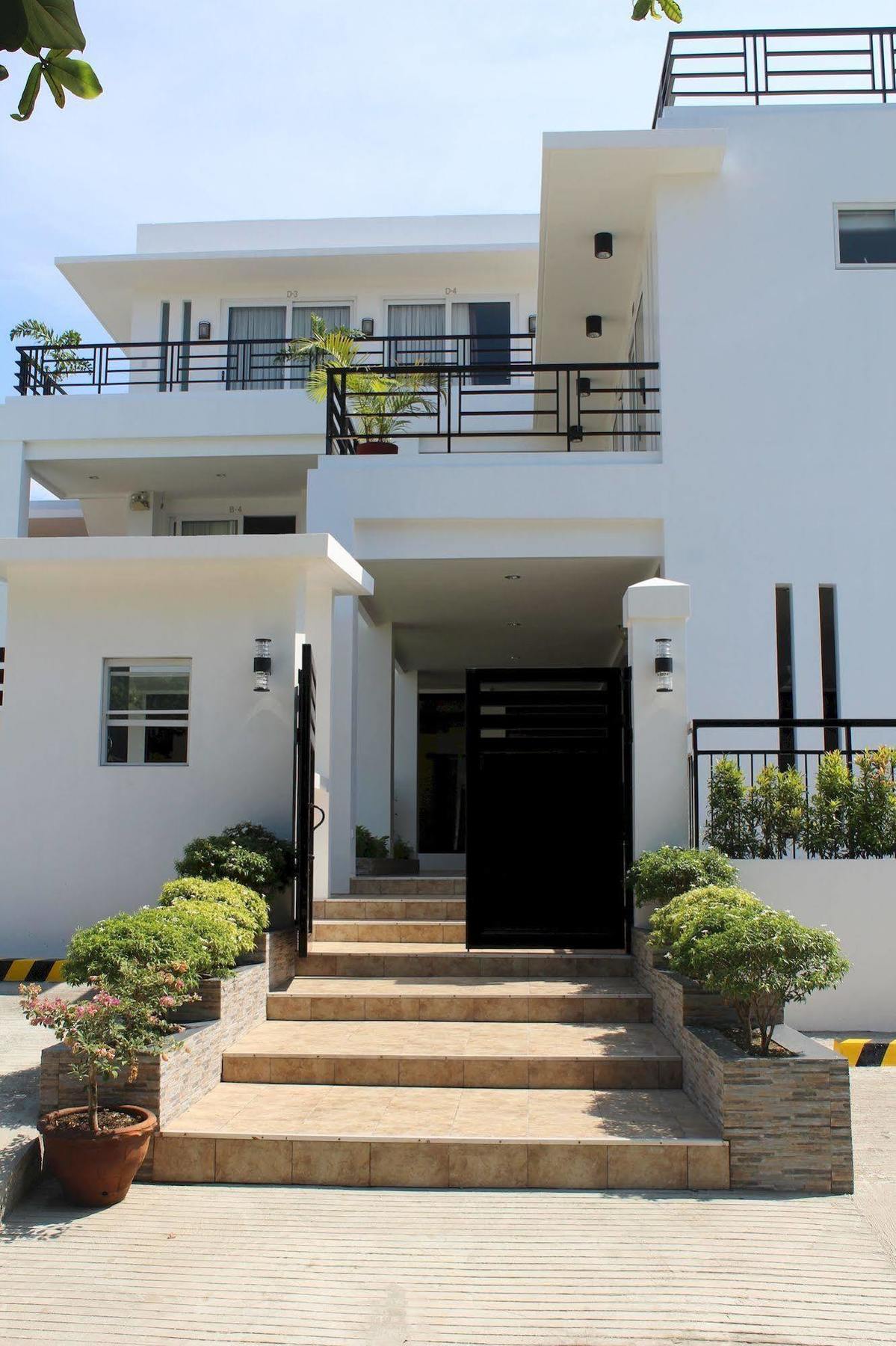 Be-Ing Suites Davao City Exteriör bild